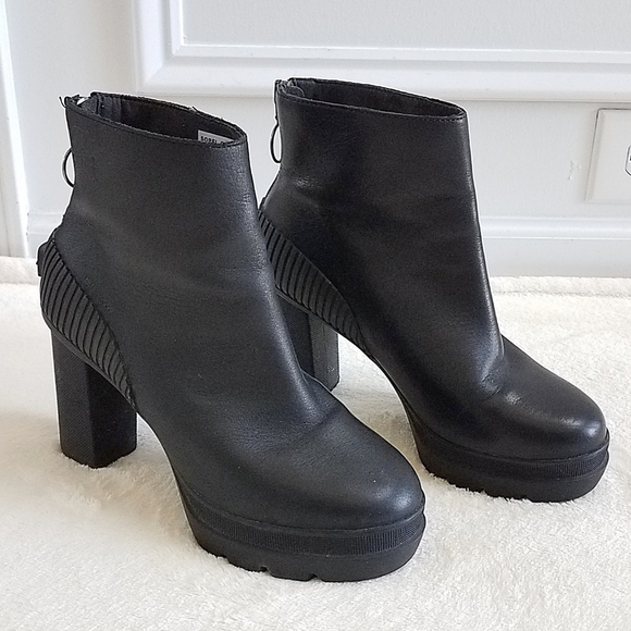 sorel dacie waterproof leather bootie